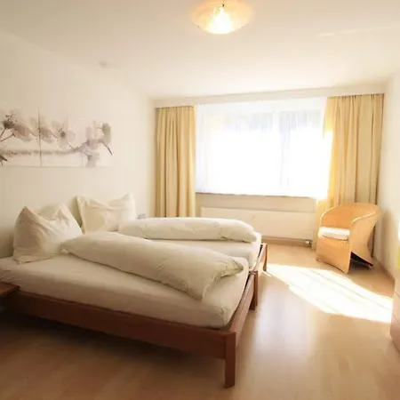 Hotel Skyline House 2*